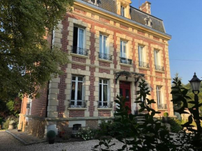 Гостиница Le Domaine des Prés du Hom  Безу-Сент-Элуа